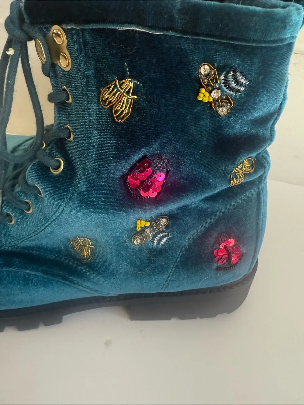 Betsey Johnson Bugsy Blue Velvet Combat Boots Embroidered Bug Insect Jewels 9.5 - Picture 4 of 10